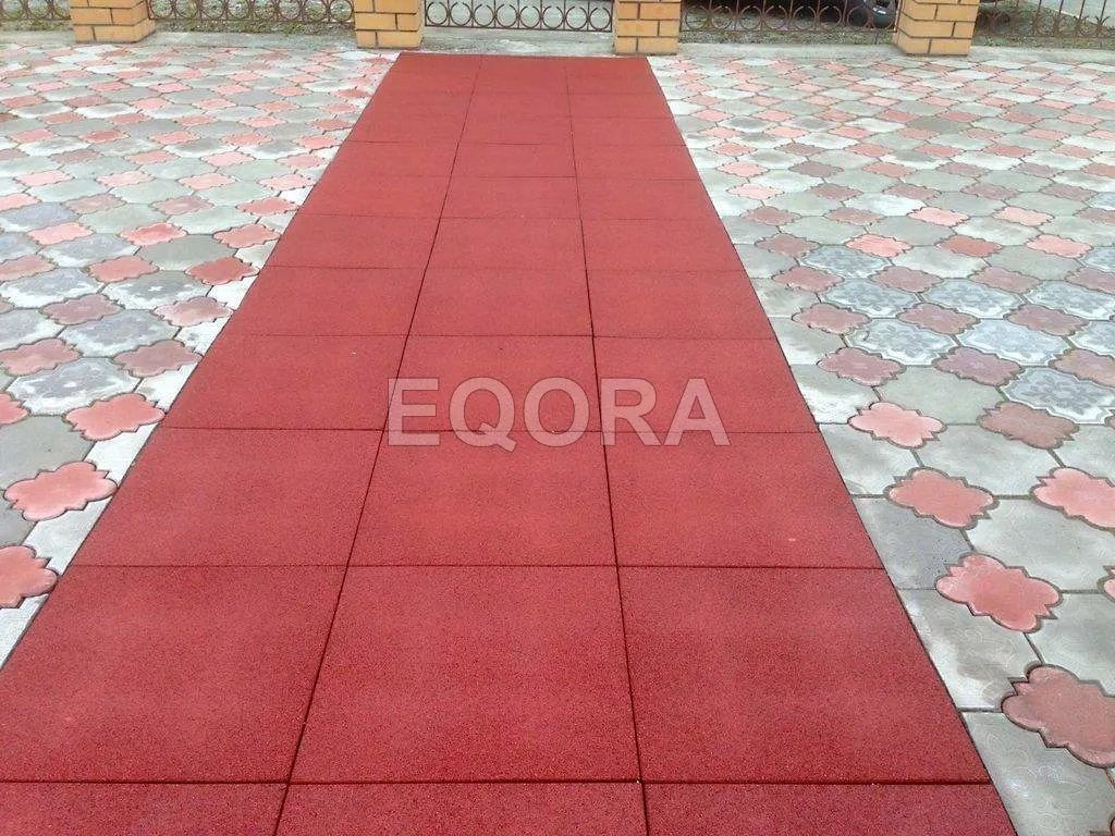 Резиновое покрытие для двора частного дома из резиновой крошки в Ступино