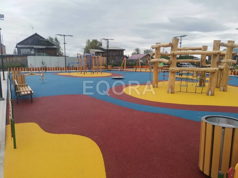 Какая оптимальная толщина резинового покрытия для детской площадки в Ступино?